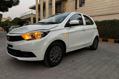 2017 Tata Tiago 1.05 Revotorq एक्सटी
