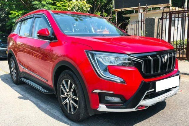 Second-hand 2022 Mahindra XUV700 AX7 Diesel AT Luxury Pack BSVI for sale in Mumbai