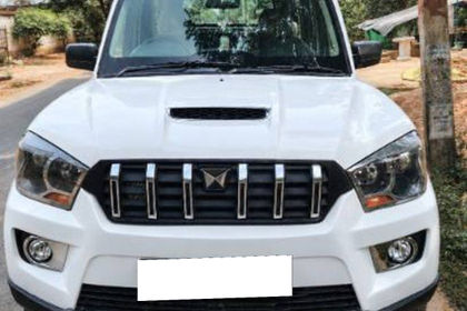 2015 Mahindra Scorpio 1.99 S4