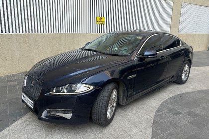 2015 Jaguar XF 2.2 Litre लक्ज़री