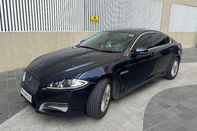 Jaguar XF 2.2 Litre लक्ज़री Second-hand 2015 Jaguar XF 2.2 Litre लक्ज़री for sale in Raigad