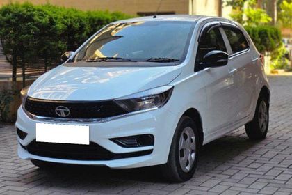 2022 Tata Tiago XT CNG BSVI