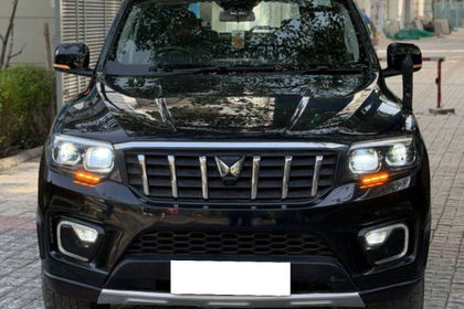 2022 Mahindra Scorpio N Z8L डीजल बीएस6