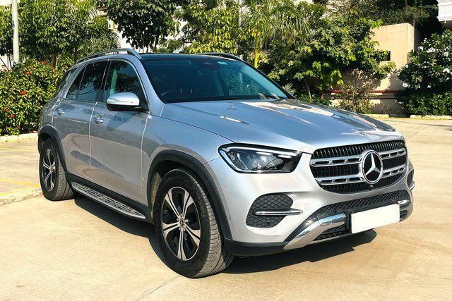 Mercedes-Benz GLE 300d 4Matic Second-hand 2024 Mercedes-Benz GLE 300d 4Matic for sale in Ahmedabad