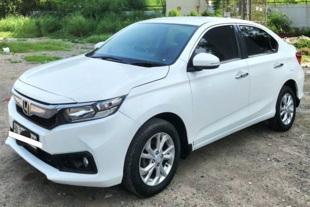 Honda Amaze वी CVT पेट्रोल बीएस4 Second-hand 2018 Honda Amaze वी CVT पेट्रोल बीएस4 for sale in New Delhi