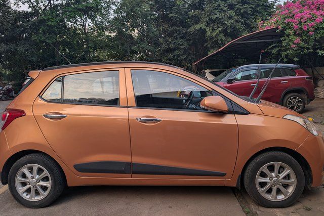 Second-hand 2015 Hyundai Grand i10 AT एस्टा for sale in Mumbai