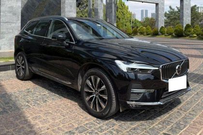 2023 Volvo XC60 B5 Ultimate