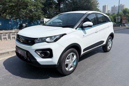 2022 Tata Nexon EV एक्सएम
