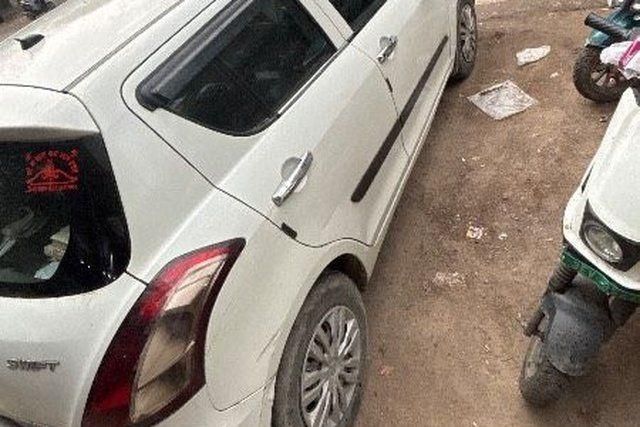Second-hand 2016 Maruti Suzuki Swift LXI Option for sale in New Delhi