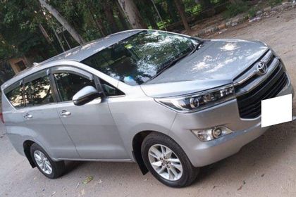 2019 Toyota Innova Crysta 2.4 वीएक्स MT बीएस4