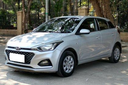2018 Hyundai i20 1.2 मैग्ना एग्जीक्यूटिव