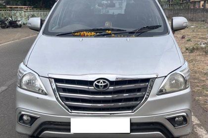2014 Toyota Innova 2.5 G (Diesel) 7 Seater BS IV