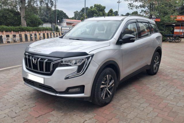 Mahindra XUV700 AX5 Diesel AT BSVI Second-hand 2022 Mahindra XUV700 AX5 Diesel AT BSVI for sale in Jabalpur