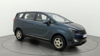 2019 Mahindra Marazzo M6 8Str
