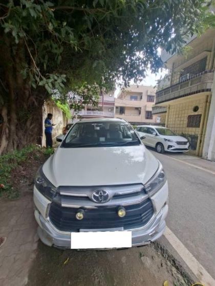 2017 Toyota Innova Crysta 2.4 VX MT 8S BSIV