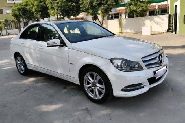 Mercedes-Benz C-Class 220 CDI AT Second-hand 2012 Mercedes-Benz C-Class 220 CDI AT for sale in Vadodara