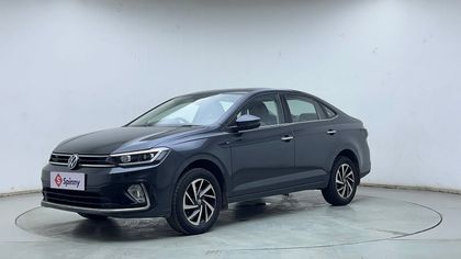 2022 Volkswagen Virtus टॉपलाइन