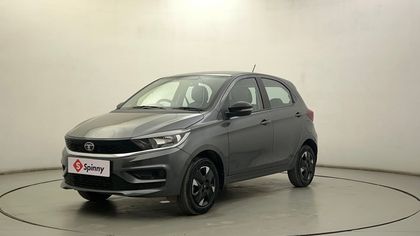 2025 Tata Tiago क्रिएटिव एएमटी