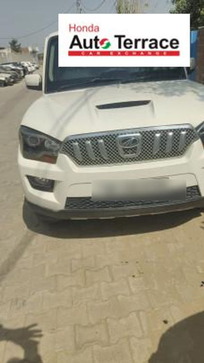 2015 Mahindra Scorpio 2.6 LX