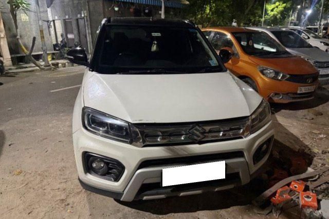Maruti Suzuki Vitara Brezza वीएक्सआई Second-hand 2021 Maruti Suzuki Vitara Brezza वीएक्सआई for sale in New Delhi