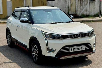 2023 Mahindra XUV300 W8 Opt डीजल