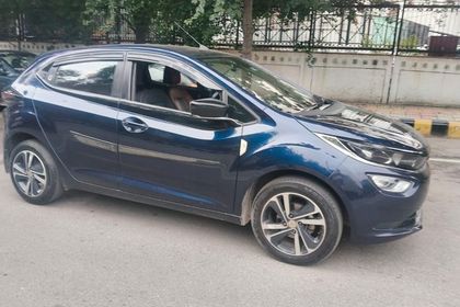 2023 Tata Altroz XZ प्लस DCT बीएस6