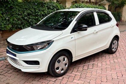 2023 Tata Tiago EV XT MR