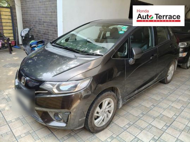 Second-hand 2015 Honda Jazz 1.5 वी i DTEC for sale in Kanpur