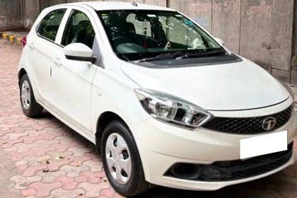 2017 Tata Tiago 1.2 Revotron एक्सटी