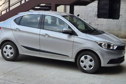 2018 Tata Tigor 1.2 Revotron XT