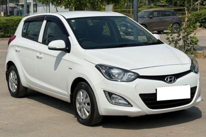 2013 Hyundai i20 स्पोर्टज़ 1.2