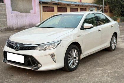 2015 Toyota Camry Hybrid