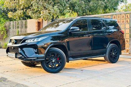 2024 Toyota Fortuner Legender 4x2 एटी
