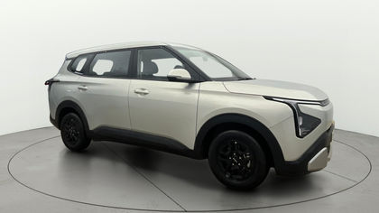 2025 Kia Carens Clavis एचटीई (ओ)
