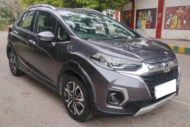 Second-hand 2021 Honda WR-V वीएक्स for sale in Agra