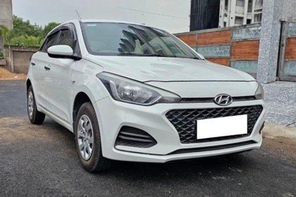 2018 Hyundai i20 1.2 मैग्ना एग्जीक्यूटिव