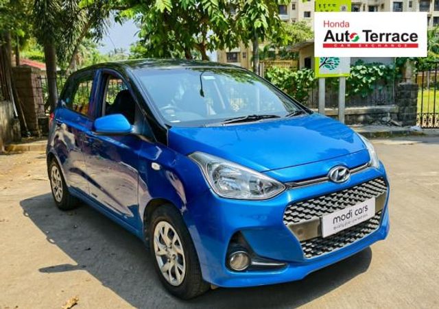 Second-hand 2017 Hyundai Grand i10 1.2 कप्पा मैग्ना AT for sale in Mumbai