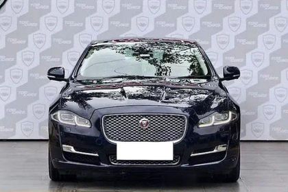 2018 Jaguar XJ 2.0L Portfolio
