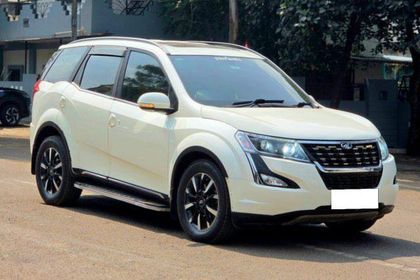 2021 Mahindra XUV500 W11 FWD डीजल