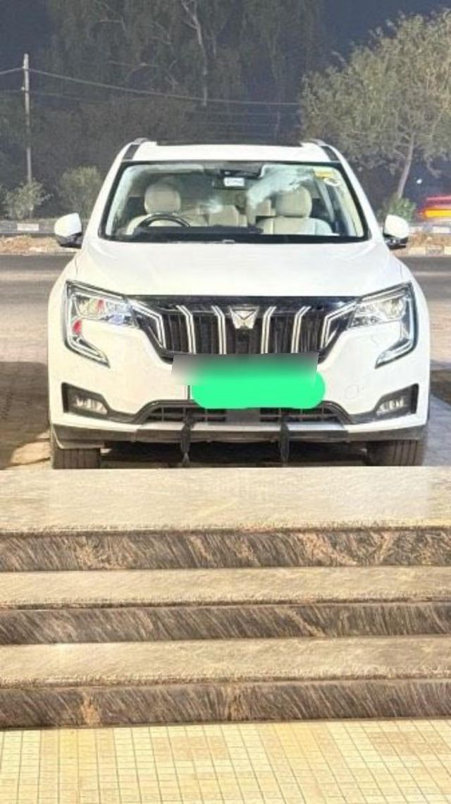 Mahindra XUV700 AX7 Diesel AT BSVI Second-hand 2022 Mahindra XUV700 AX7 Diesel AT BSVI for sale in Ambala