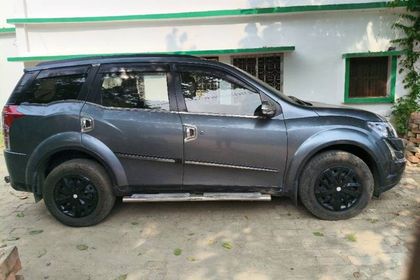 2015 Mahindra XUV500 W11 FWD Diesel