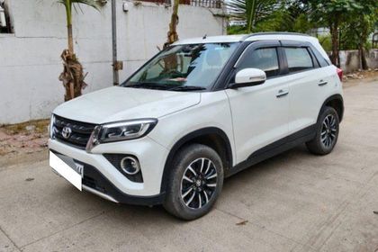 2022 Toyota Urban cruiser प्रीमियम