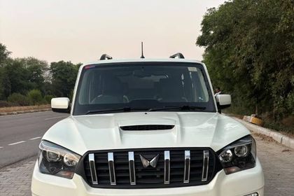 2022 Mahindra Scorpio एस रेनफोर्स्ड 11 बीएस6