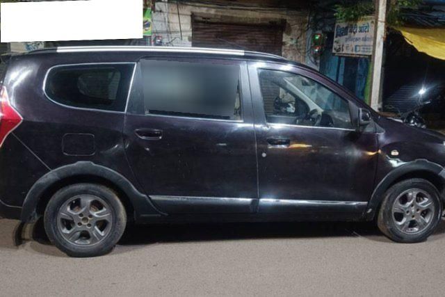 Renault Lodgy 110PS RxZ 8 Seater Second-hand 2015 Renault Lodgy 110PS RxZ 8 Seater for sale in Shahdol