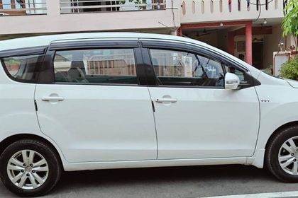 2017 Maruti Suzuki Ertiga बीएस4 वीएक्सआई