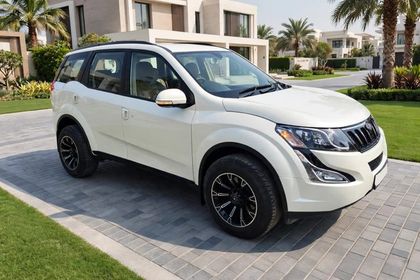 2016 Mahindra XUV500 W8 2WD
