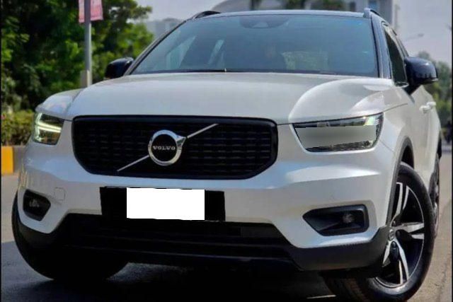 Second-hand 2021 Volvo XC40 T4 R-Design for sale in Mumbai