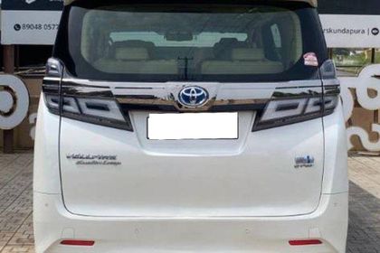 2022 Toyota Vellfire एग्जीक्यूटिव लाउंज बीएस6