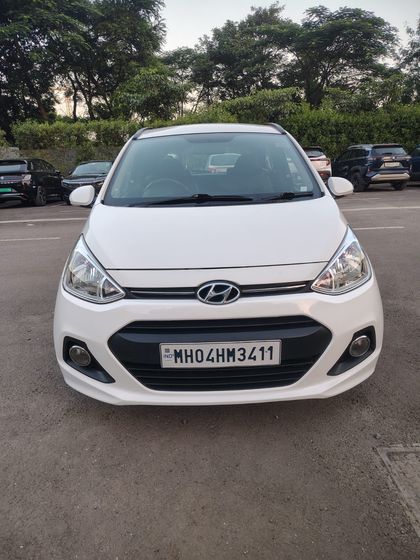 2016 Hyundai Grand i10 AT एस्टा