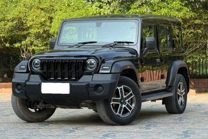 2025 Mahindra Thar ROXX MX1 RWD Diesel